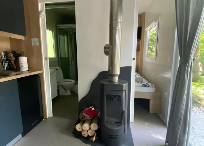 Metkina Hiska -samooskrbna * Topovlje