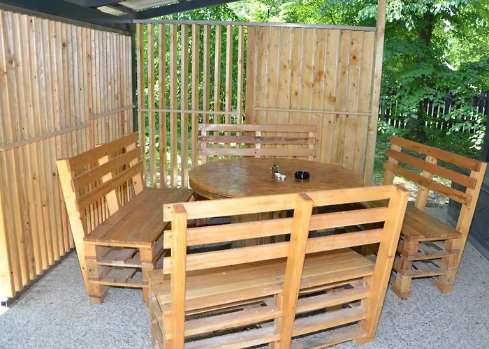 Metkina Hiska -samooskrbna